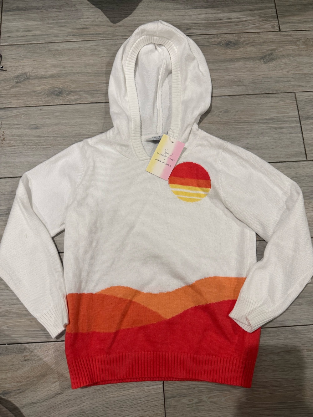 BNWT JANIE & Jack White Hoodie Sweater with Sunset Graphic- Serena Williams